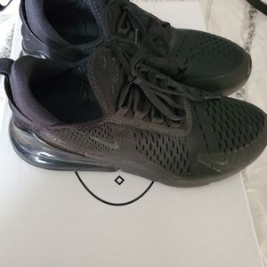 Air Max 270